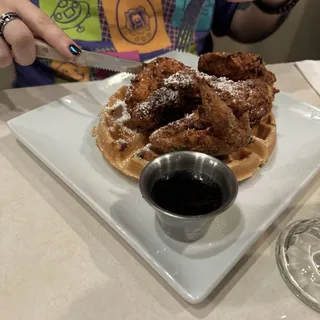 Chicken and Waffle (2-Pcs)