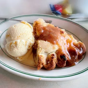 *Apple Pie a la mode