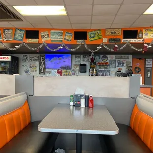 the interior of mel&apos;s family diner