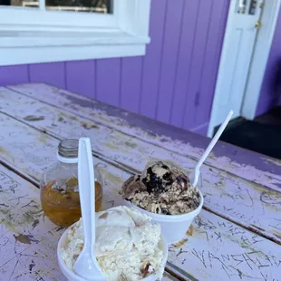 Butter Brickle and Oreo cookie - both were really good,  the Butter Brickle had texture like gelato  (09/22)