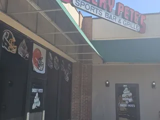 Sneeky Pete's
