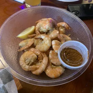 Steamed shrimp special on Fridays only $10 for 1 lb!