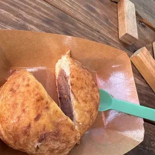 Melt monster w choc pb ice cream $8