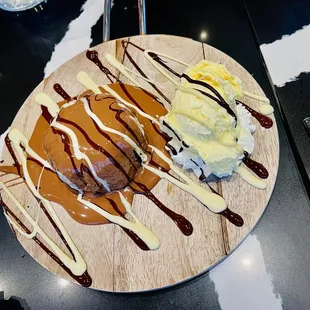 Lava Cake (Volcano Cake)