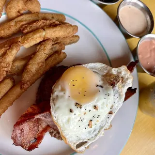 Hangover Brunch Burger*