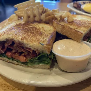 BLT SANDWICH