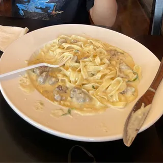 Fettuccine Alfredo