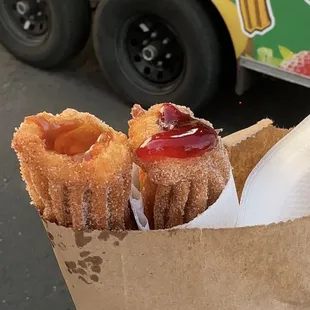 Caramel and strawberry churro