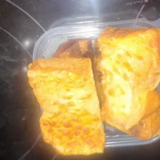 Cheesy Garlic Bread (2)