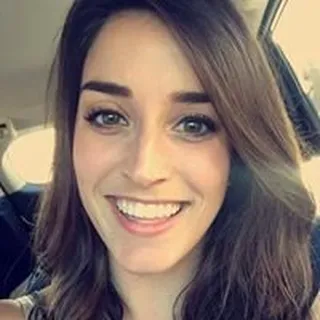 Lindsey G.