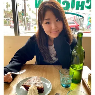 Ayumi T.