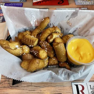 Pretzel bites