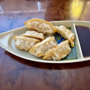 Goyza (6 dumplings)