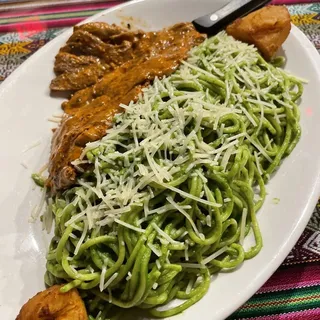 Tallarin Verde con Bistec