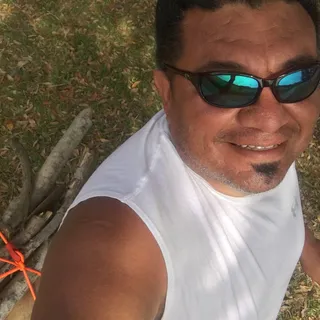 Oscar L.