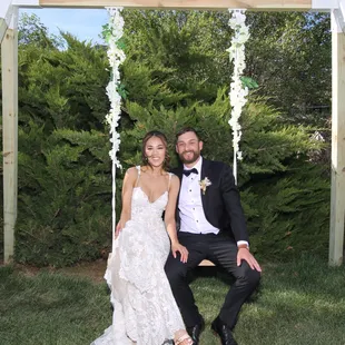 swing with photo booth