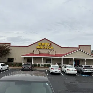View of the main entrance of Memphis Barbecue Co.