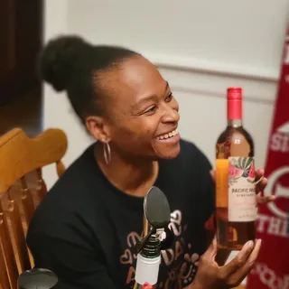 Yas D.