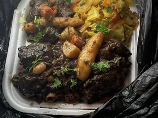 Mango's Caribbean Grill Food Truck