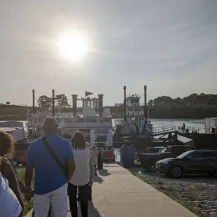 Long line in the hot Tennessee sun. Wear sneakers DO NOT DRESS UP FOR THIS