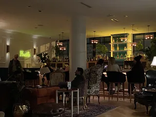 Bar Hustle