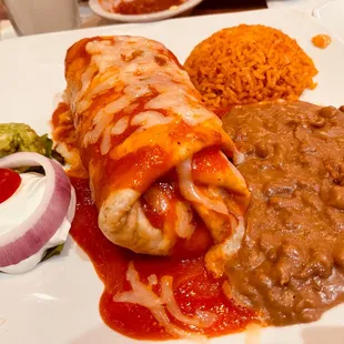 a plate of mexican food