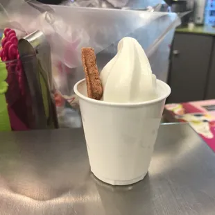Pup cup