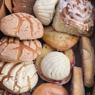 Our picks from the panederia! Not a crumb left! Lol