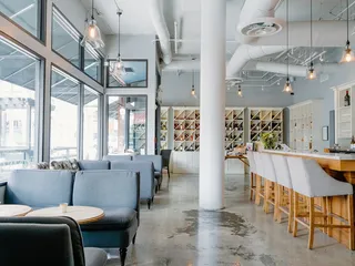 Colony Wine Merchant