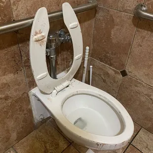 Just imagine getting to the restroom just before eating