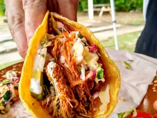 Con Huevos Tacos