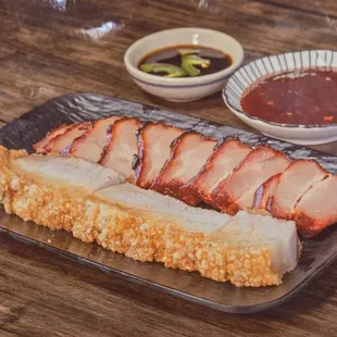 CHINESE ƁBQ PORK AND CRISPY PORK BELLY