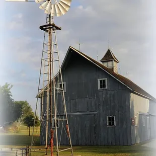 The Shroeder Barn (1902)