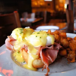 Eggs Benedict*