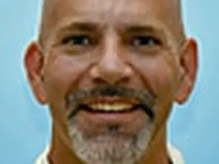 Kenneth A Murachanian, MD