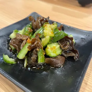 cucumber tsukemono (v)