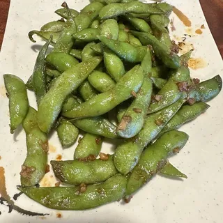 Spicy Garlic Edamame