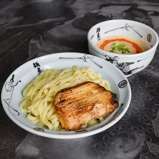 RED TSUKEMEN