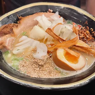 Deluxe Tori (Chicken) Paitan Ramen - Cabbage, Thick Cut Chashu, Ajitama, Sesame, Garlic