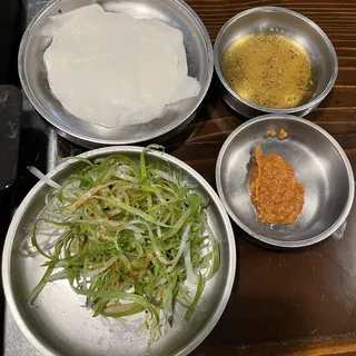 Large Green Onion/Salad Mix Side