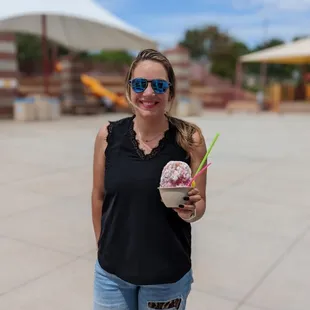 Strawberry Lemonade Shave Ice extra Sour with Snow Cap