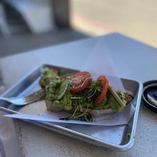 Avocado toast... tasted but not outstanding.