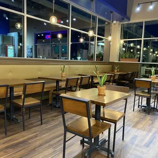 Restaurant dining room