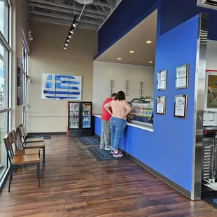 Front counter (Ordering counter)