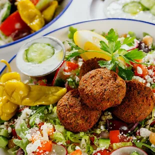 Meráki Signature Bowl with Falafel