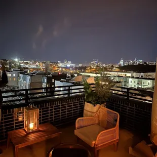 Ramone&apos;s Rooftop Bar