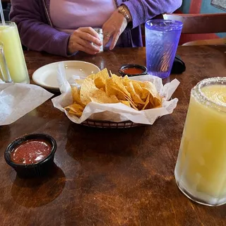 Chips & Salsa