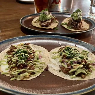 Tacos de Coliflor al Pastor