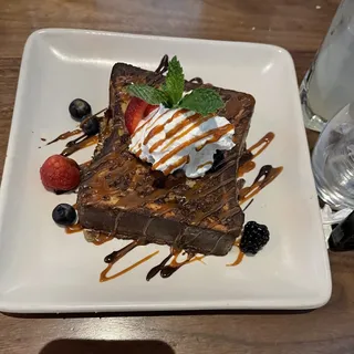Canela French Toast Brunch