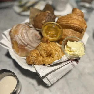 Pastry Basket